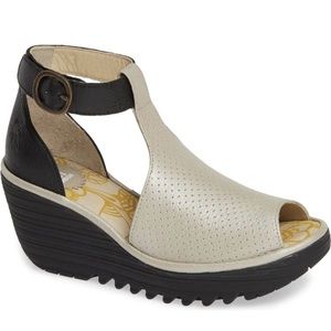 Fly London Y’all Sandal